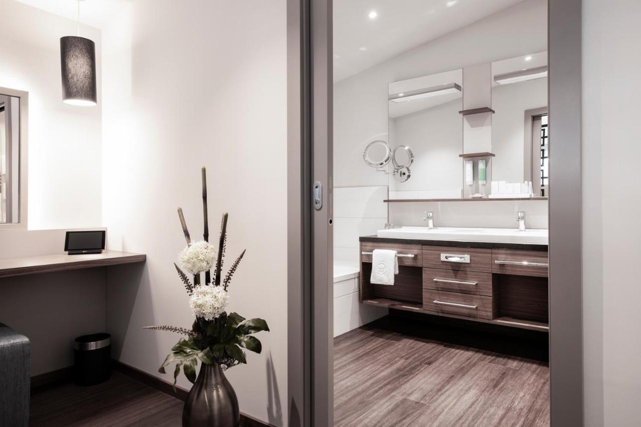 Nuhr Medical - Hotel & Restaurant Senftenberg ภายนอก รูปภาพ