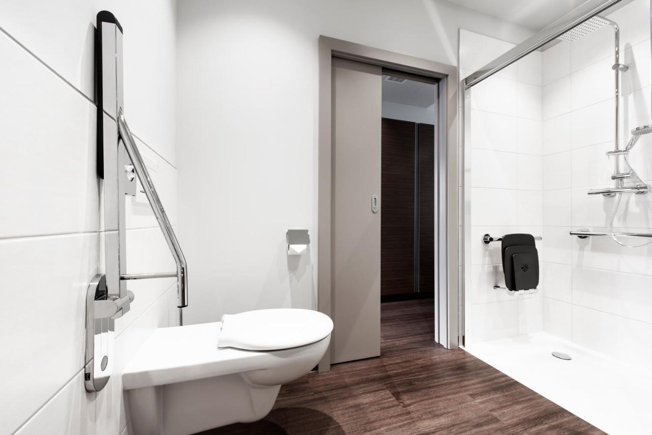 Nuhr Medical - Hotel & Restaurant Senftenberg ภายนอก รูปภาพ