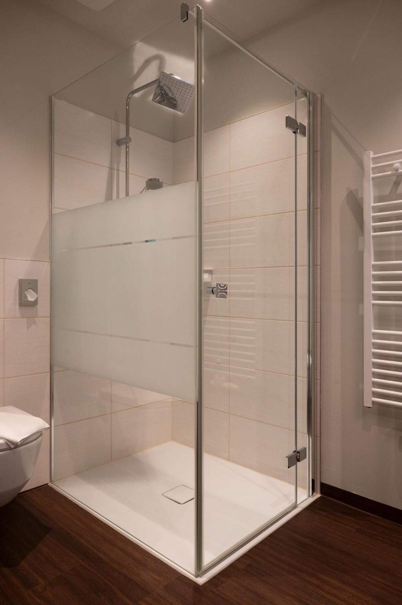 Nuhr Medical - Hotel & Restaurant Senftenberg ภายนอก รูปภาพ